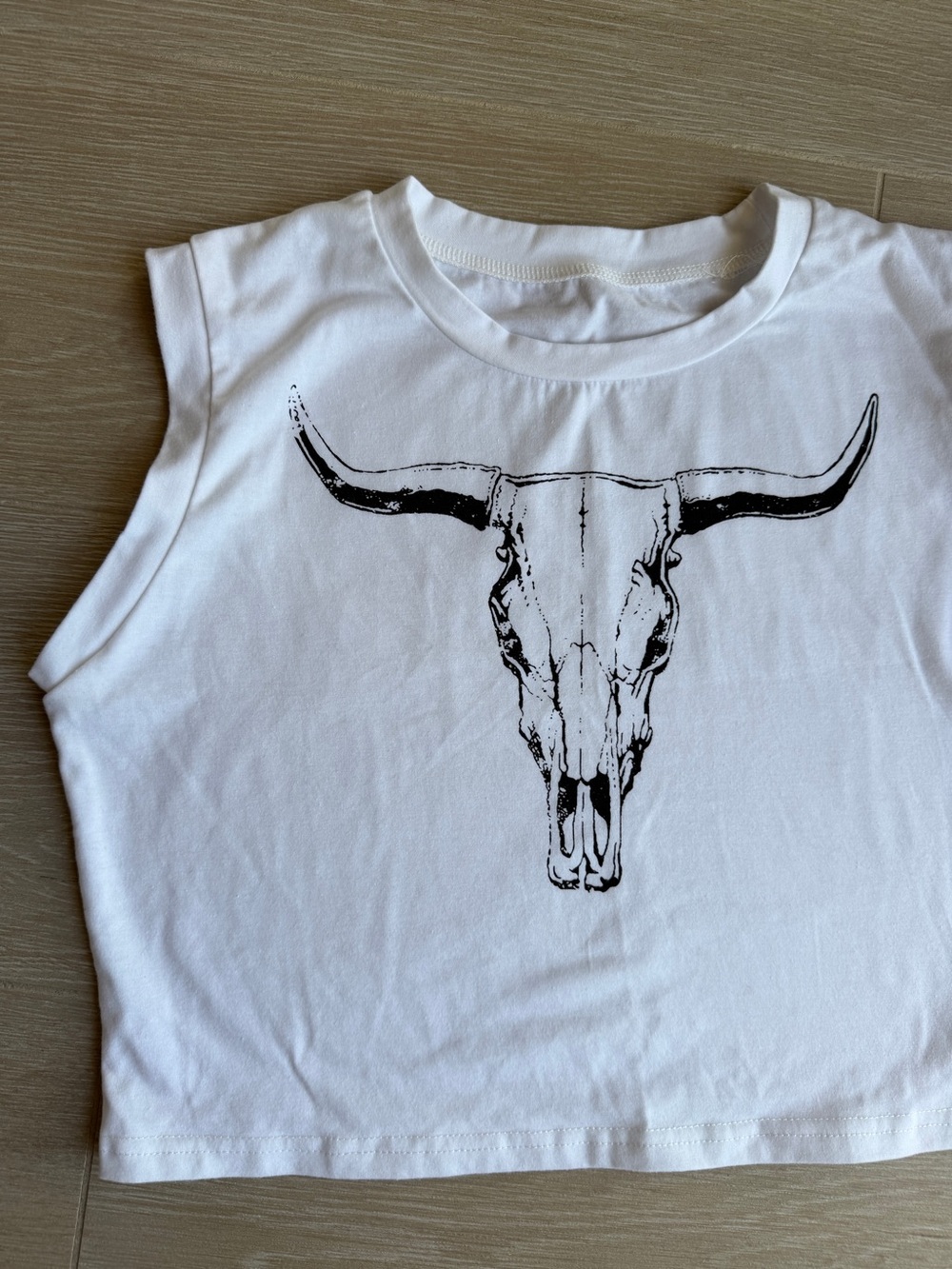 White Graphic Crop Tank Top with Bull Skull Print